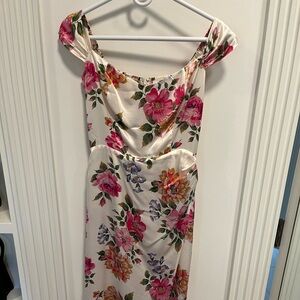 Reformation Silk Floral Napkin Hem Off-Shoulder Dress. Size 6